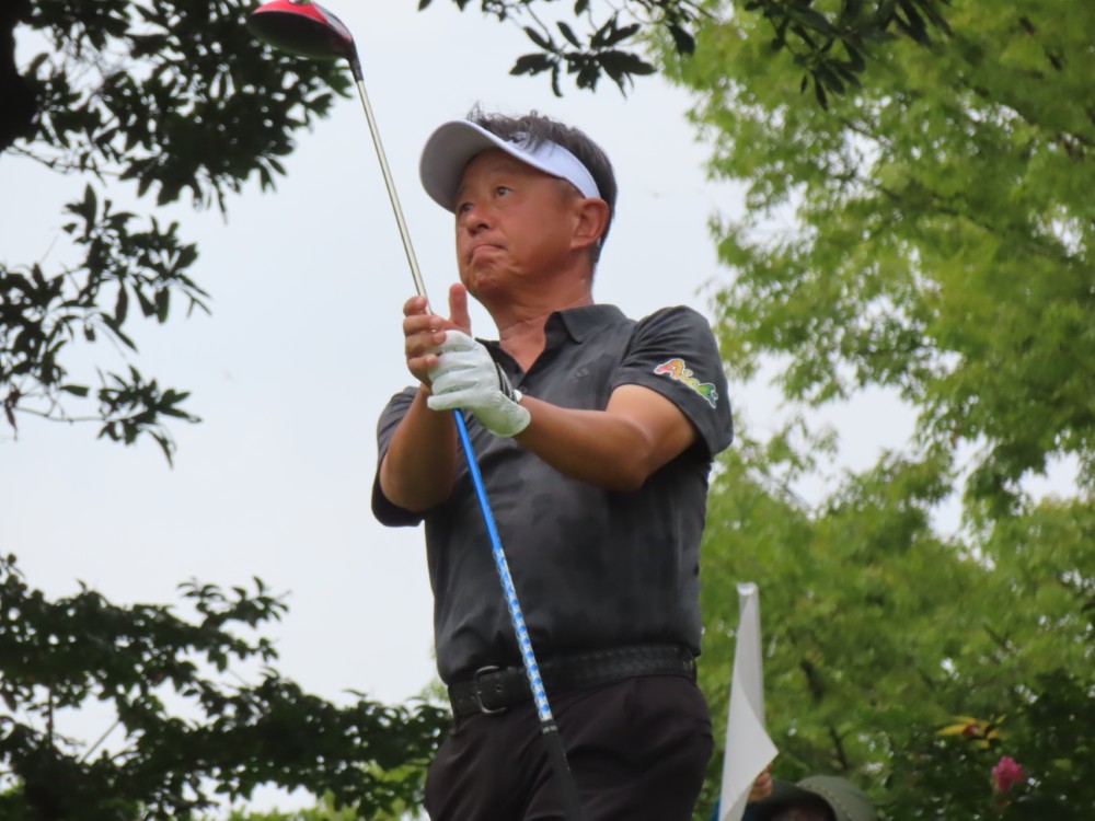 山村　憲人